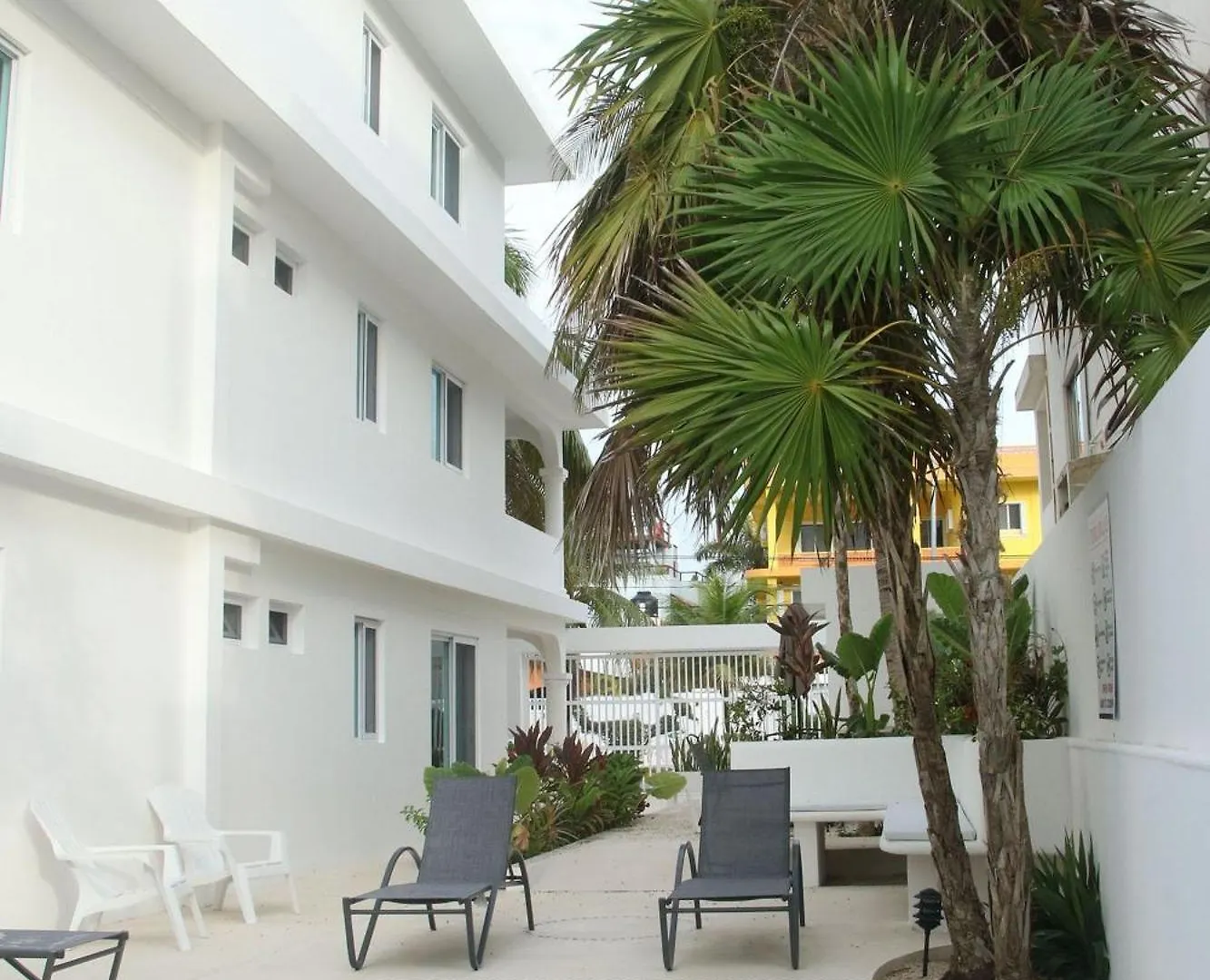 Edifico Con Departamentos Amplios Cerca De La Playa Lägenhet Puerto Morelos 0*,